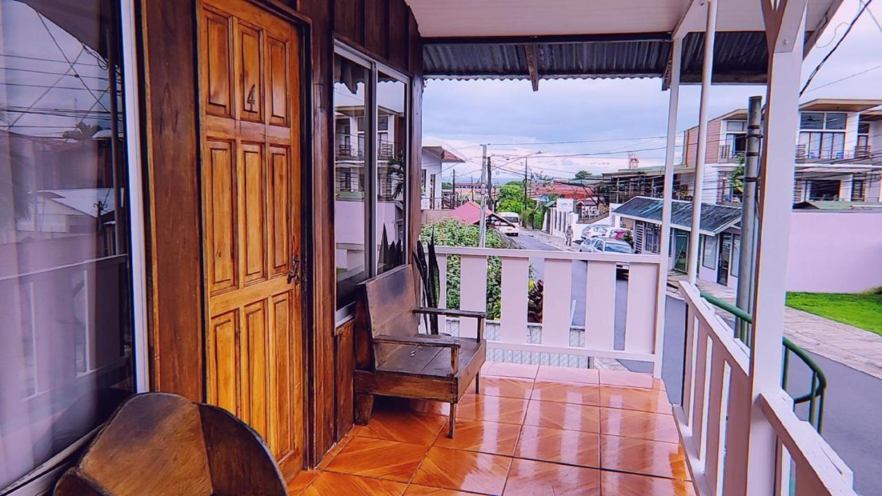 Albergue Alpha Arenal La Fortuna Exterior foto